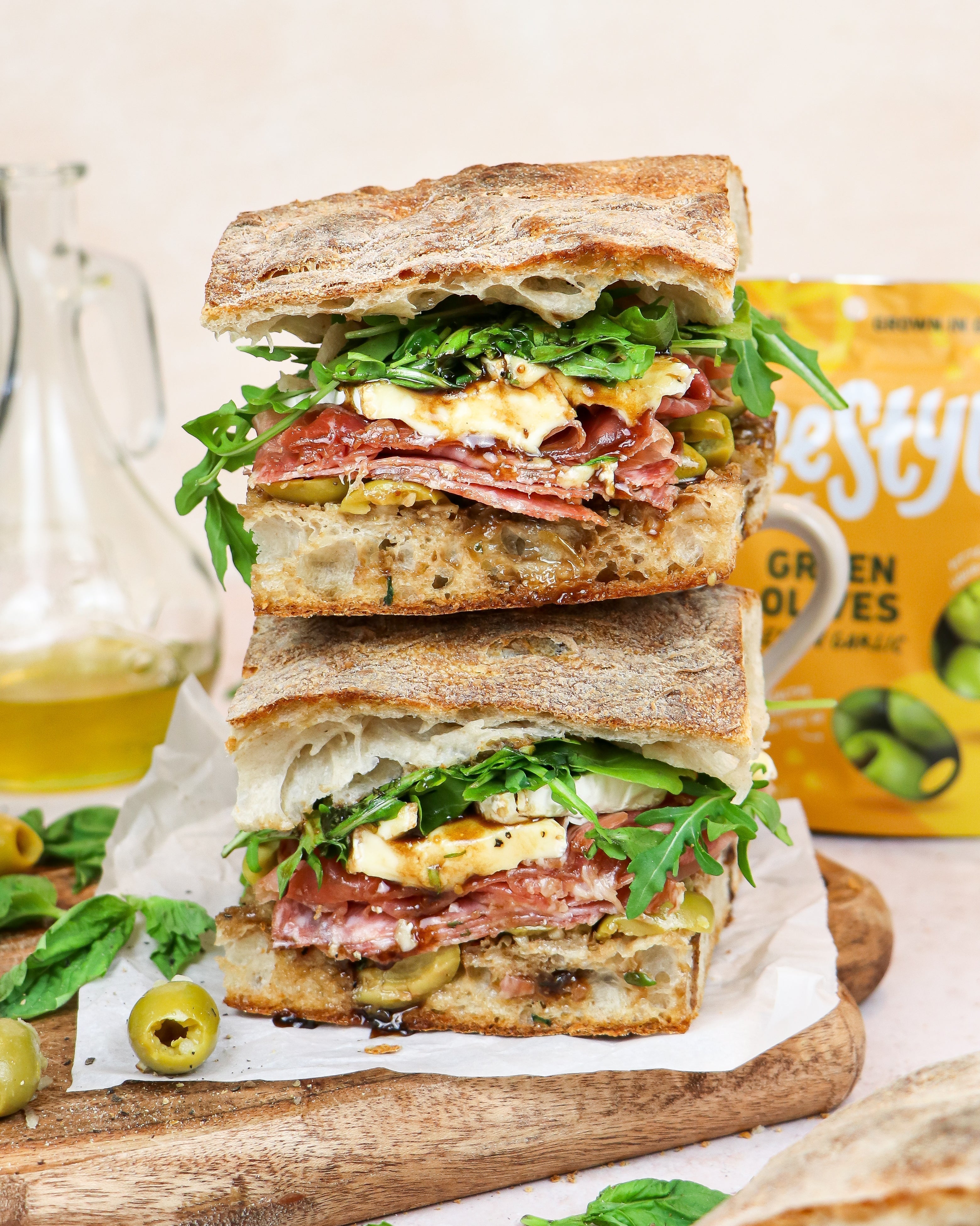 Brie & Prosciutto Sandwich – Picnic Style – Freestyle Snacks