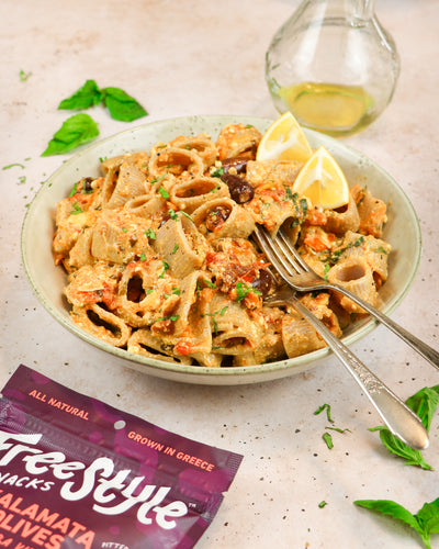 Baked Feta Pasta with Kalamata Olives and Tomatoes