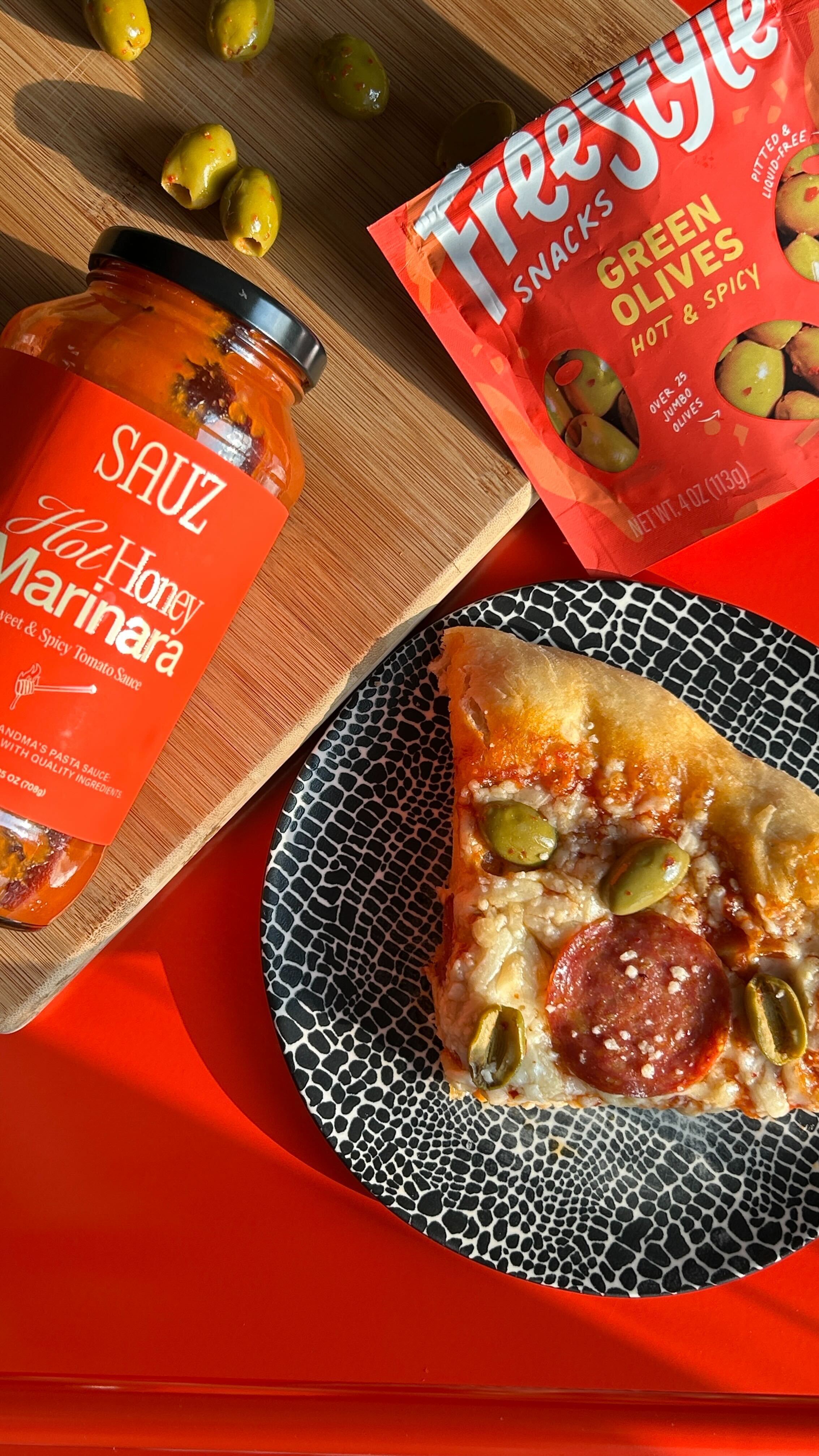 Olive Lover's Pizza with Sauz